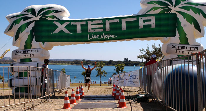 Vitória de Alexandre Manzan - Ecocross XTerra Brasilia 2009 - Ermida Dom Bosco 26/7/2009